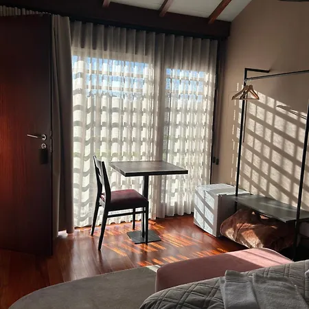 Gospodarstwo agroturystyczne Quinta Do Esquilo - Rural Rendufe